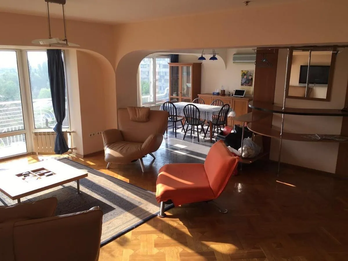 Bright Spacious 2 Bedroom Apt In Heart Of Almaty!